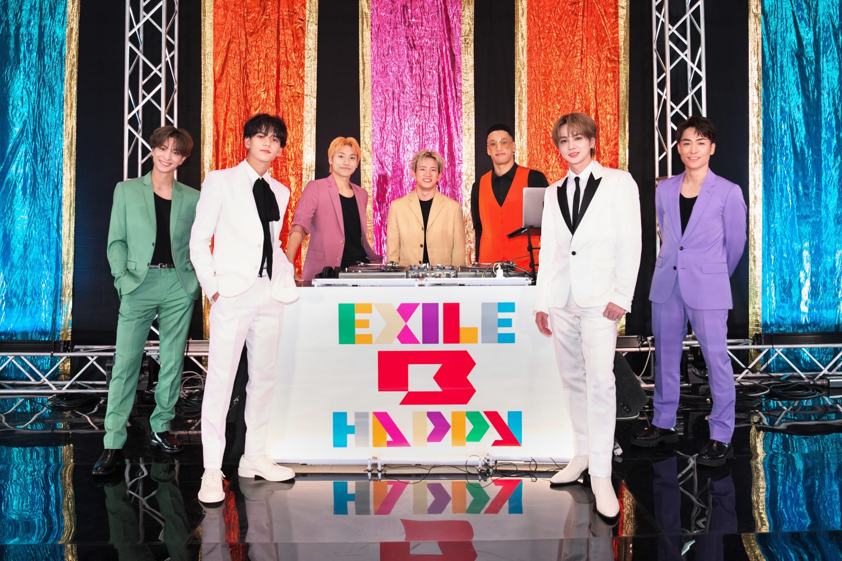 LDHの新ユニット「EXILE B HAPPY」ついに謎のベール脱ぐ　初集結メンバー７人が子供たちの前で11曲パフォーマンス