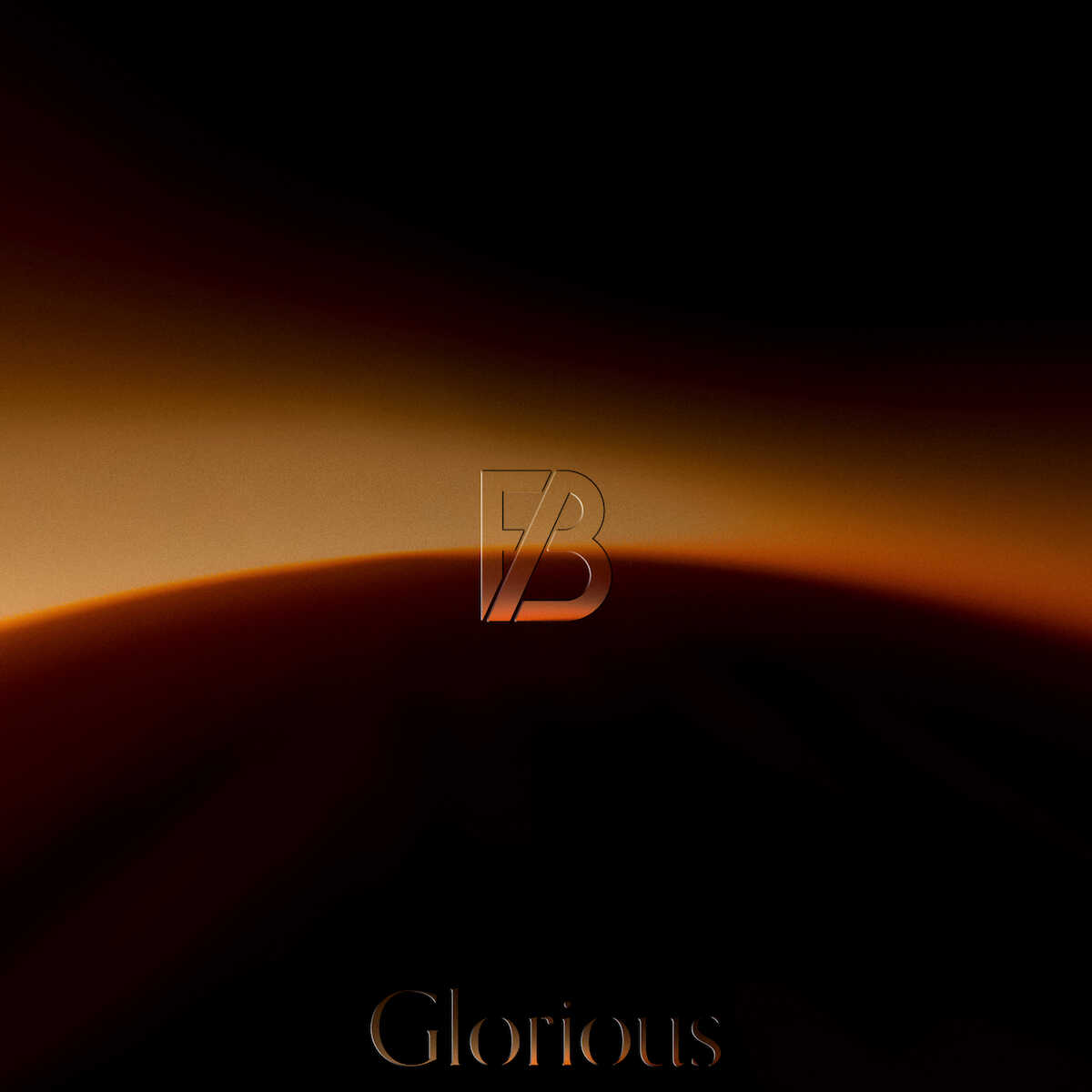 最新曲「Glorious」