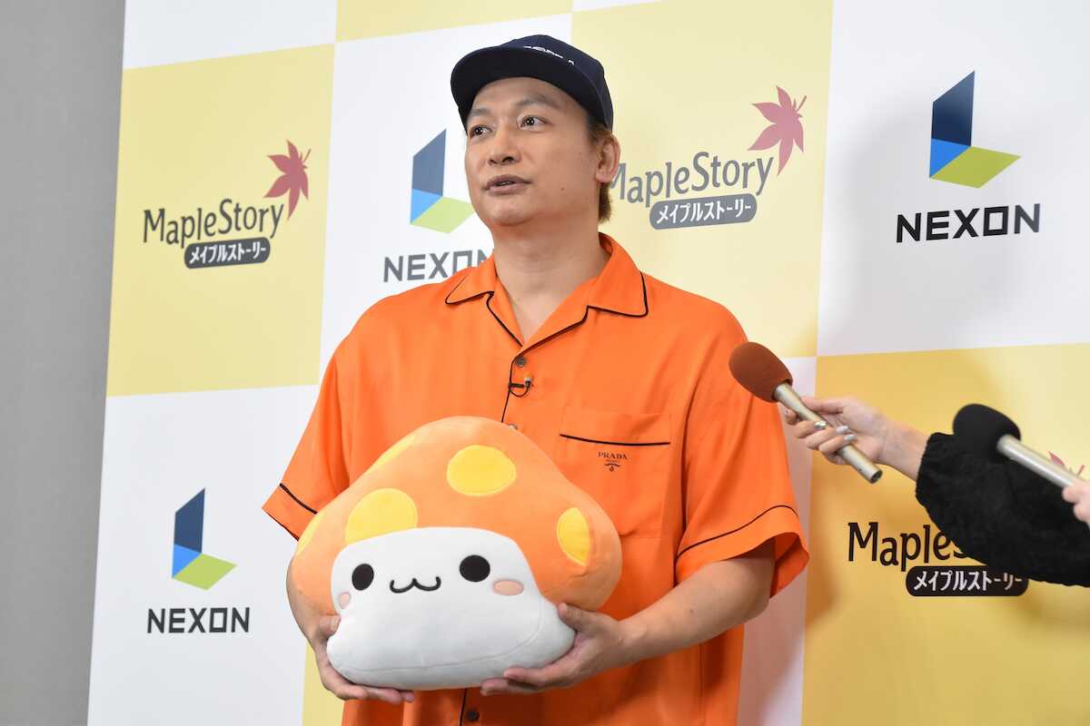 香取慎吾 「メイプルストーリー」イベントに出席し「他の仕事も全部辞めて、このゲームだけをやって生きていきます」