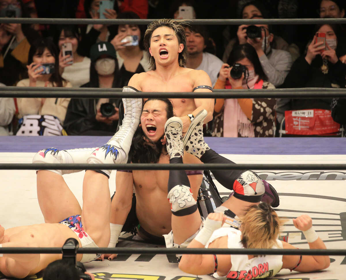 THE RAMPAGE武知海青 大技繰り出しプロレスデビュー戦で勝利 リングで雄叫び「最高だ～!」