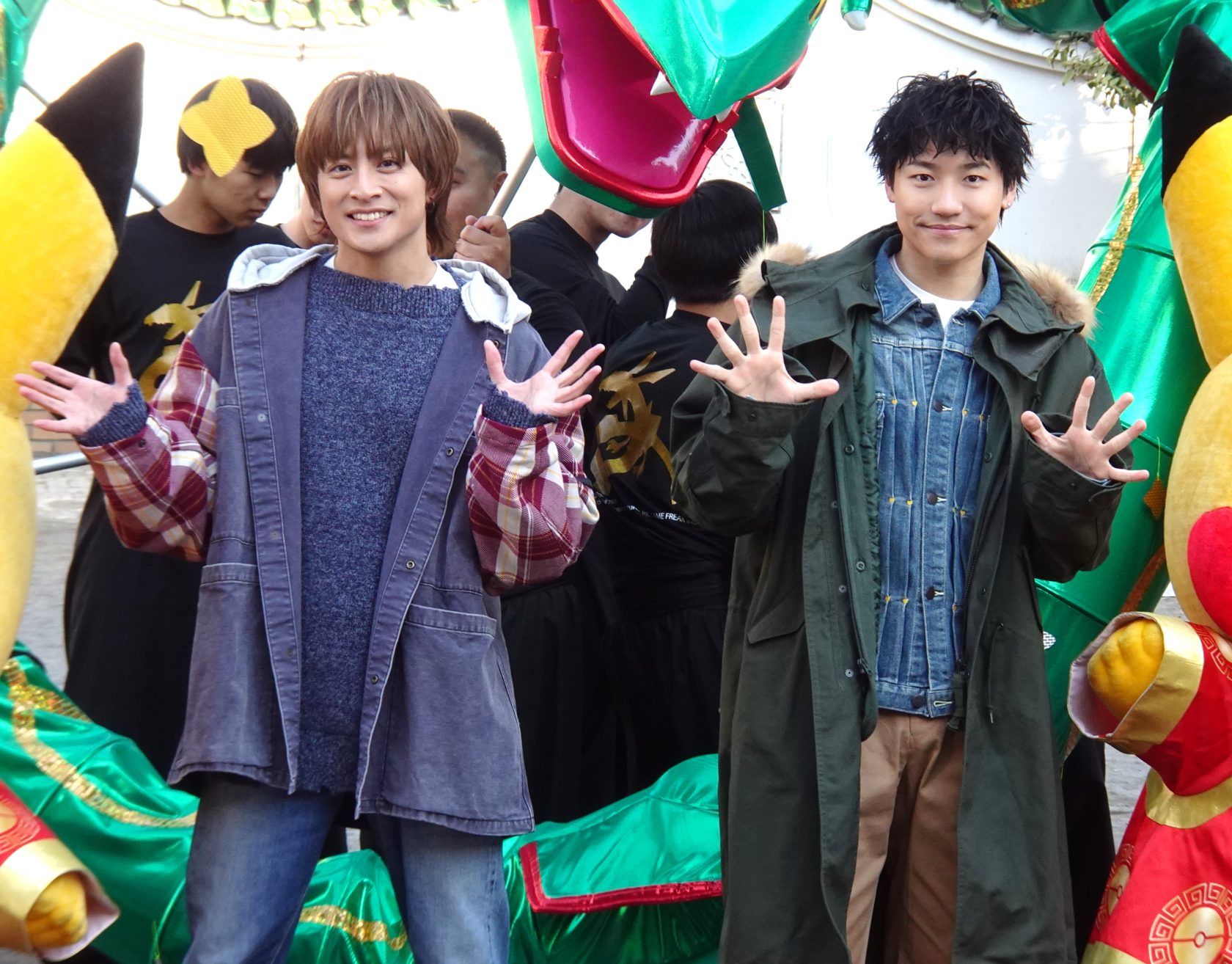 ポケモンのイベントに出席したGENERATIONSの白濱亜嵐（左）と小森隼