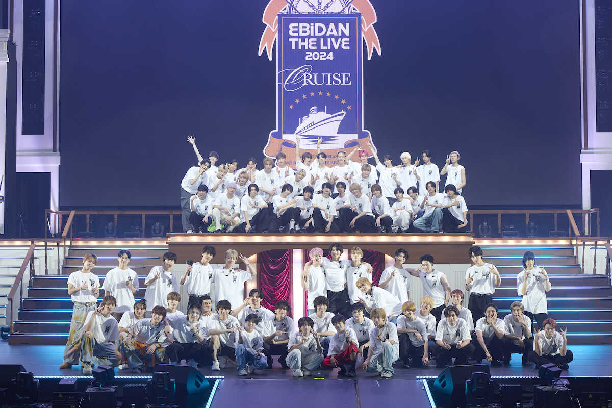 「EBiDAN」の恒例のライブに登場した総勢62人のメンバーたち