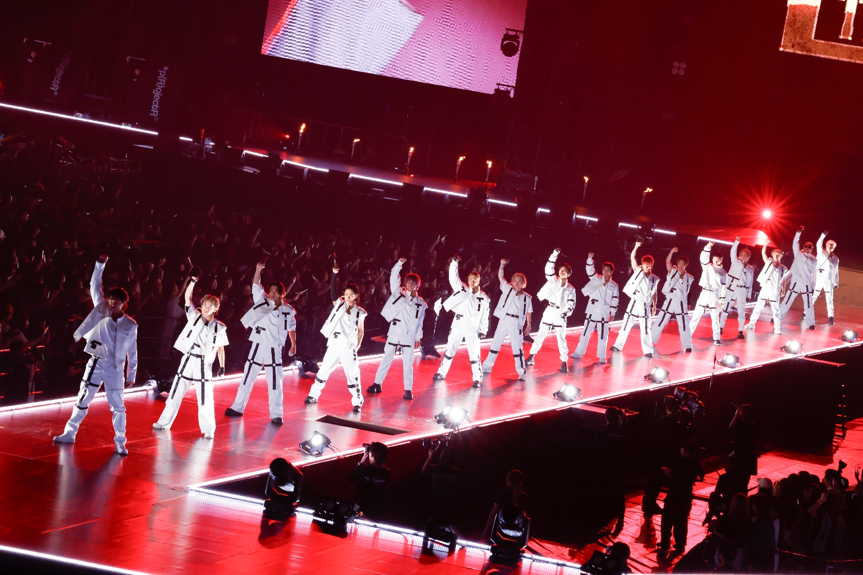 From left to right, members of "THE RAMPAGE" who held a live concert at Tokyo Dome: Kaisei Takechi, Shohei Urakawa, RIKU, Shogo Iwaya, Rui Yonamine, LIKIYA, Shogo Yamamoto, Kazuma Kawamura, Kenta Kamiya, Takuma Goto, Zin, Makoto Hasegawa, Hokuto Yoshino, Itsuki Fujiwara, Ryu, Takahide Suzuki.