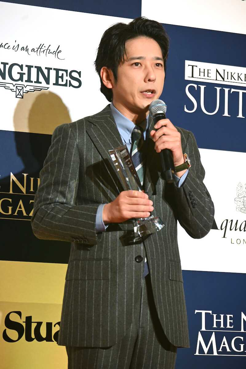 嵐・二宮和也 調理師の両親への感謝語る!スーツ・オブ・ザ・イヤー2024アート&カルチャー部門受賞