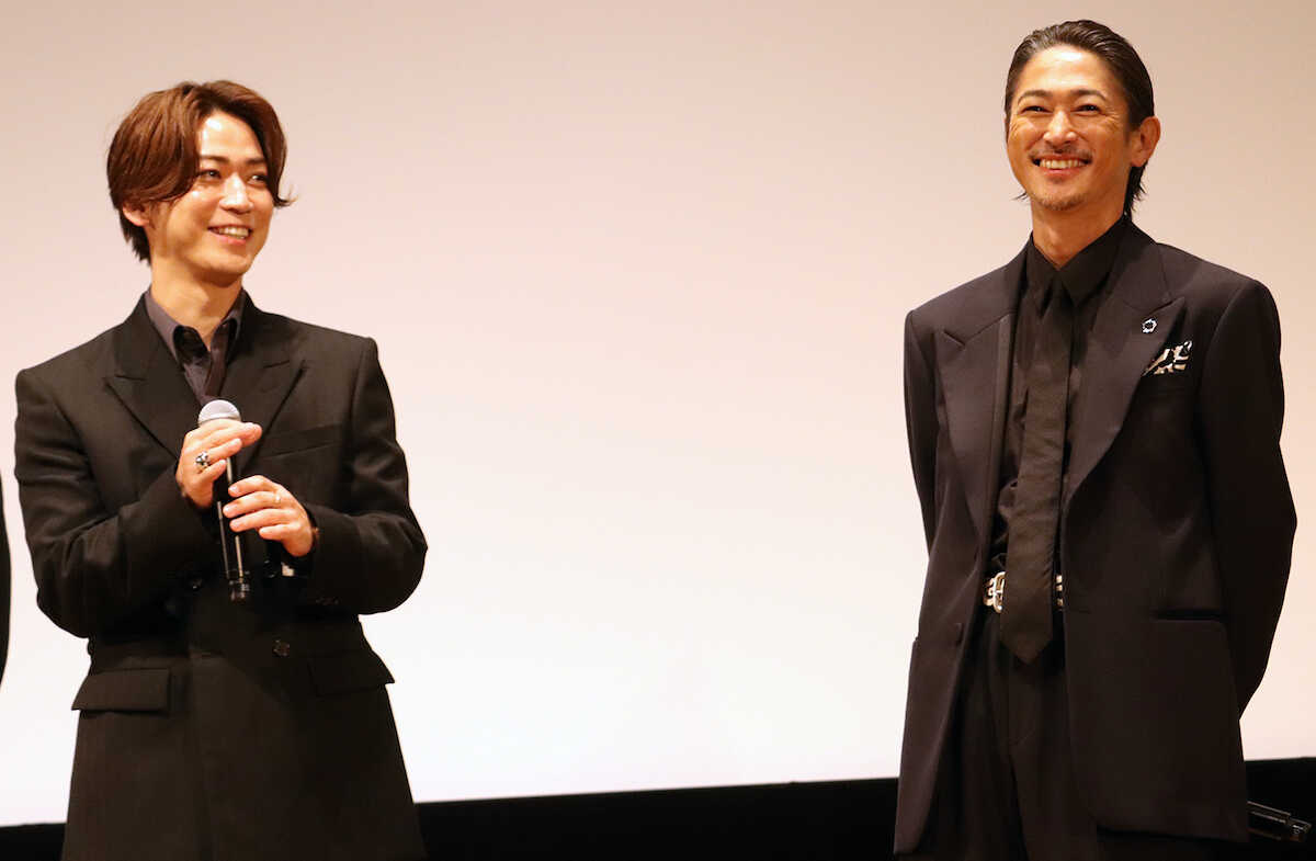 Kazuya Kamenashi (left) and Yosuke Kubozuka at the stage greeting for "The Dogs of Karma" at the Tokyo International Film Festival