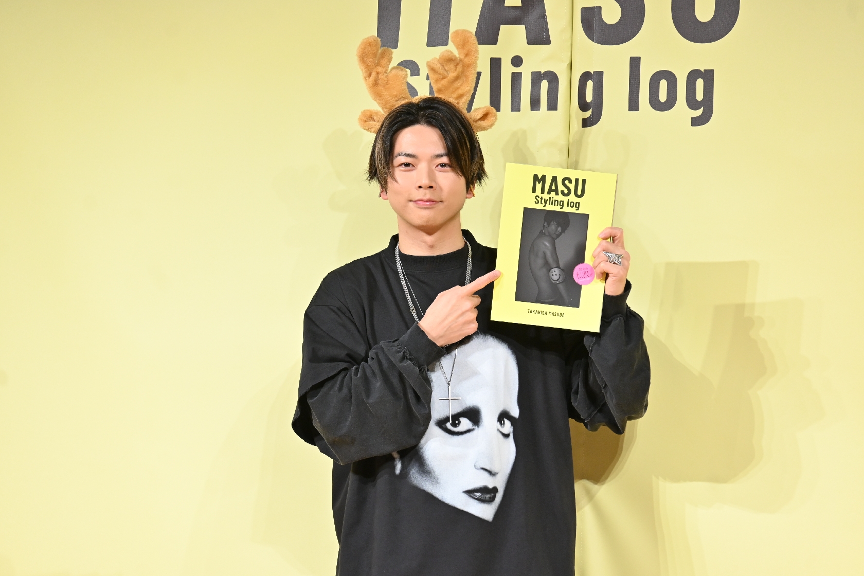 NEWS 増田貴久 書籍「MASU Styling log」の表紙撮影裏話を告白「チーフマネジャーに…土下座した」