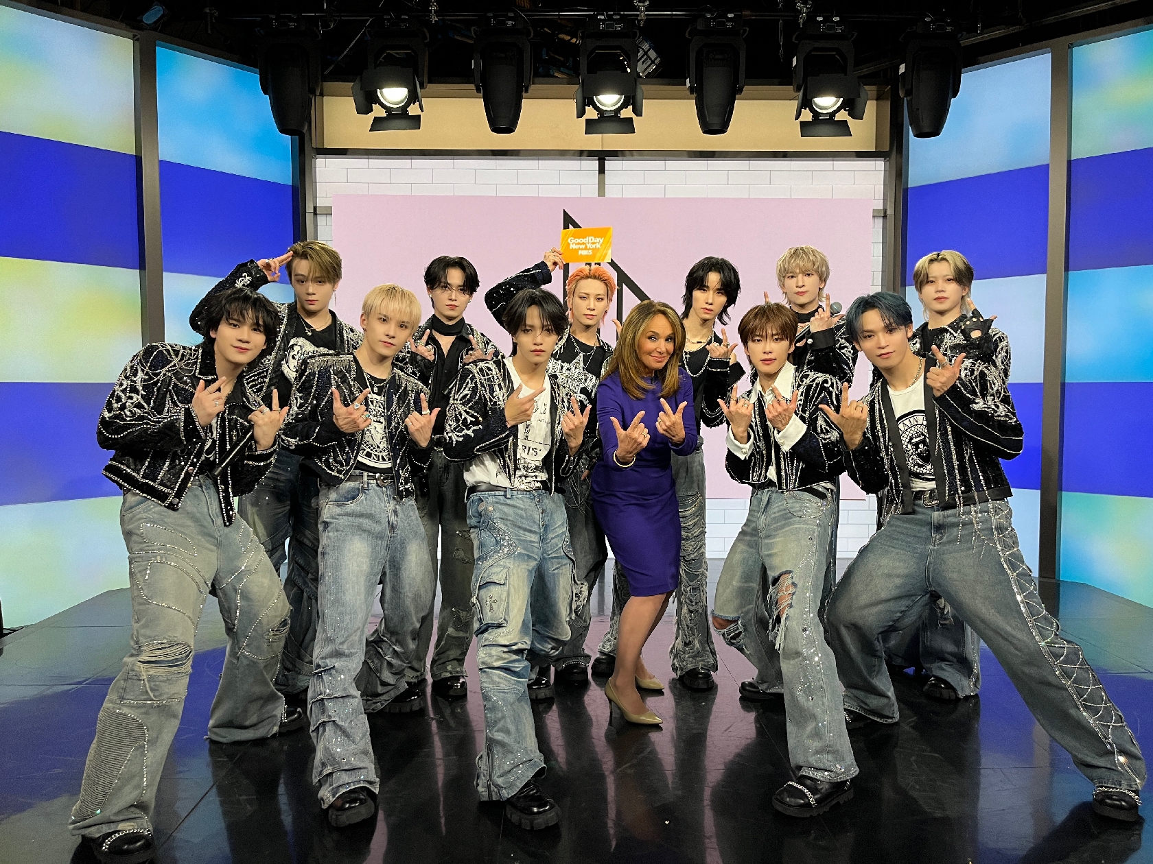 米人気テレビ番組｢Good Day New York｣に出演したJO1©LAPONE ENTERTAINMENT