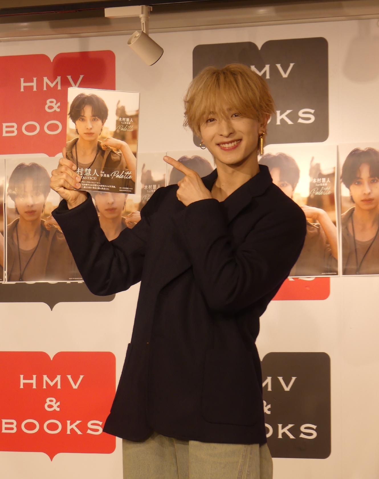 FANTASTICS 木村慧人「自分をいじめるのが好き」 食事制限&ジム通いで徹底的に鍛えた筋肉美、初写真集で披露