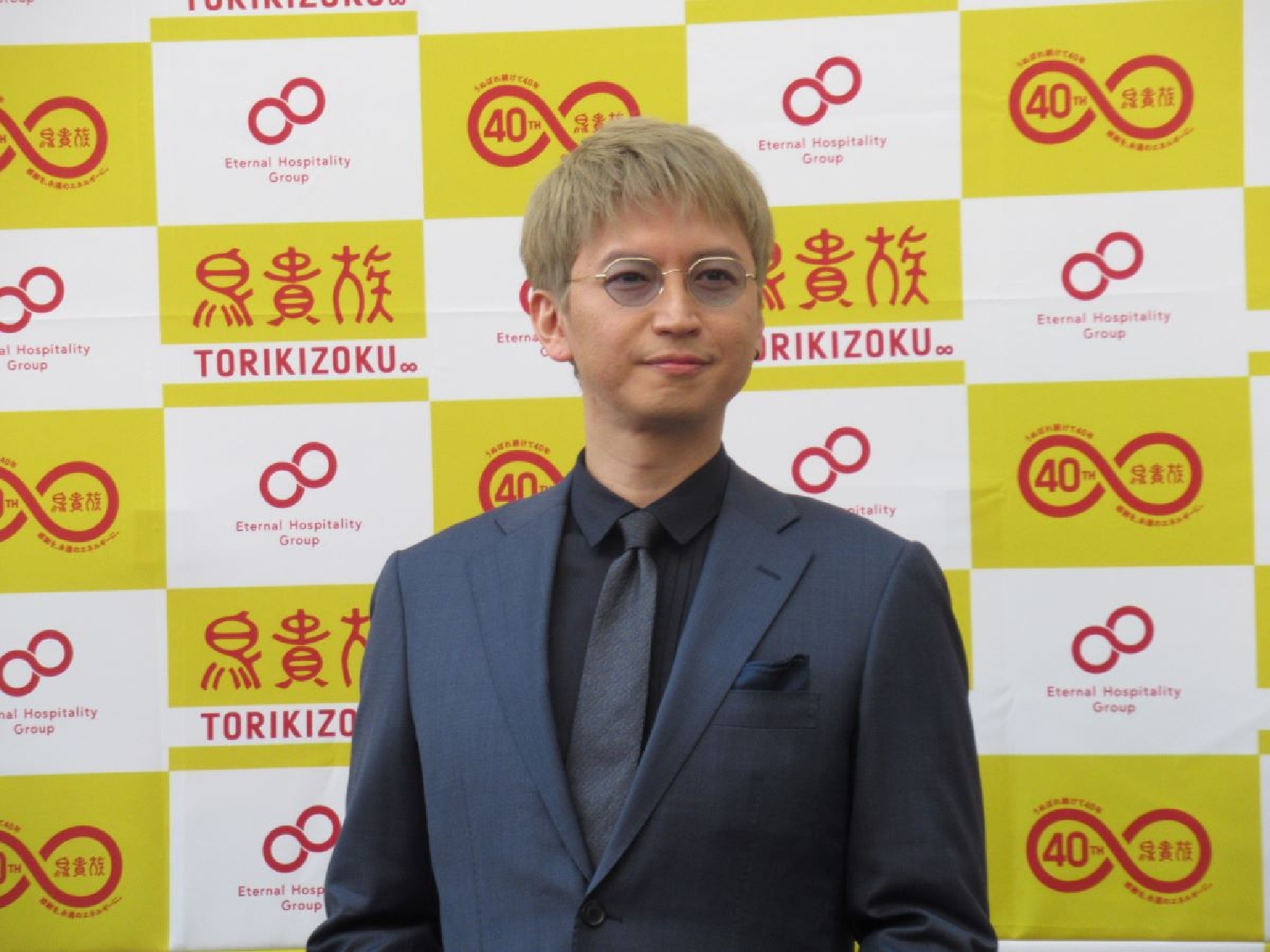 SUPER EIGHT 大倉忠義「地元が盛り上がって光栄。幸せ」 自分が発案、父創業「鳥貴族」の1号店復活イベントで笑顔