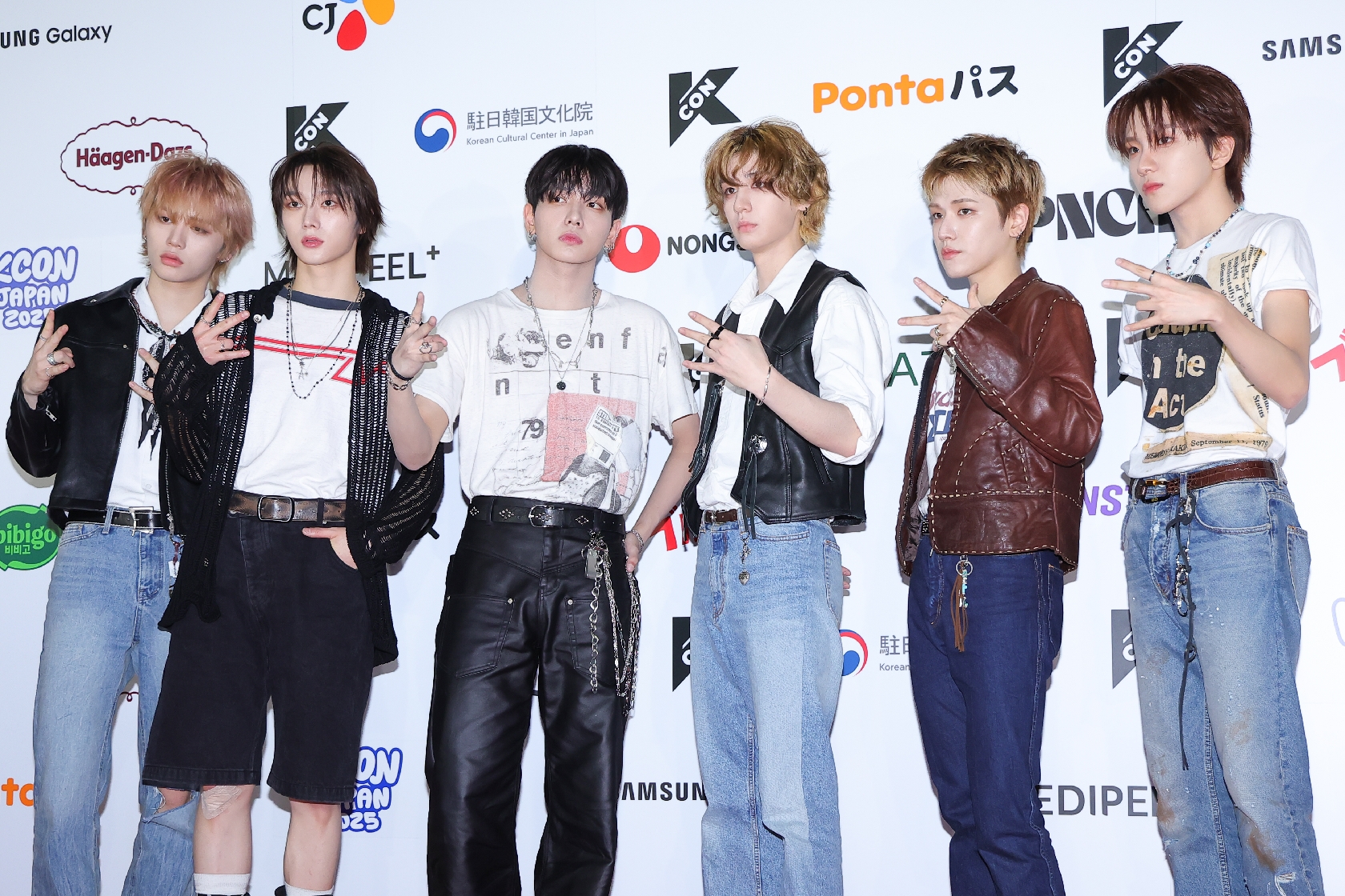 BOYNEXTDOOR イハン、締めのあいさつをフライング!メンバーが大慌てでMC制止「まだです、まだです」