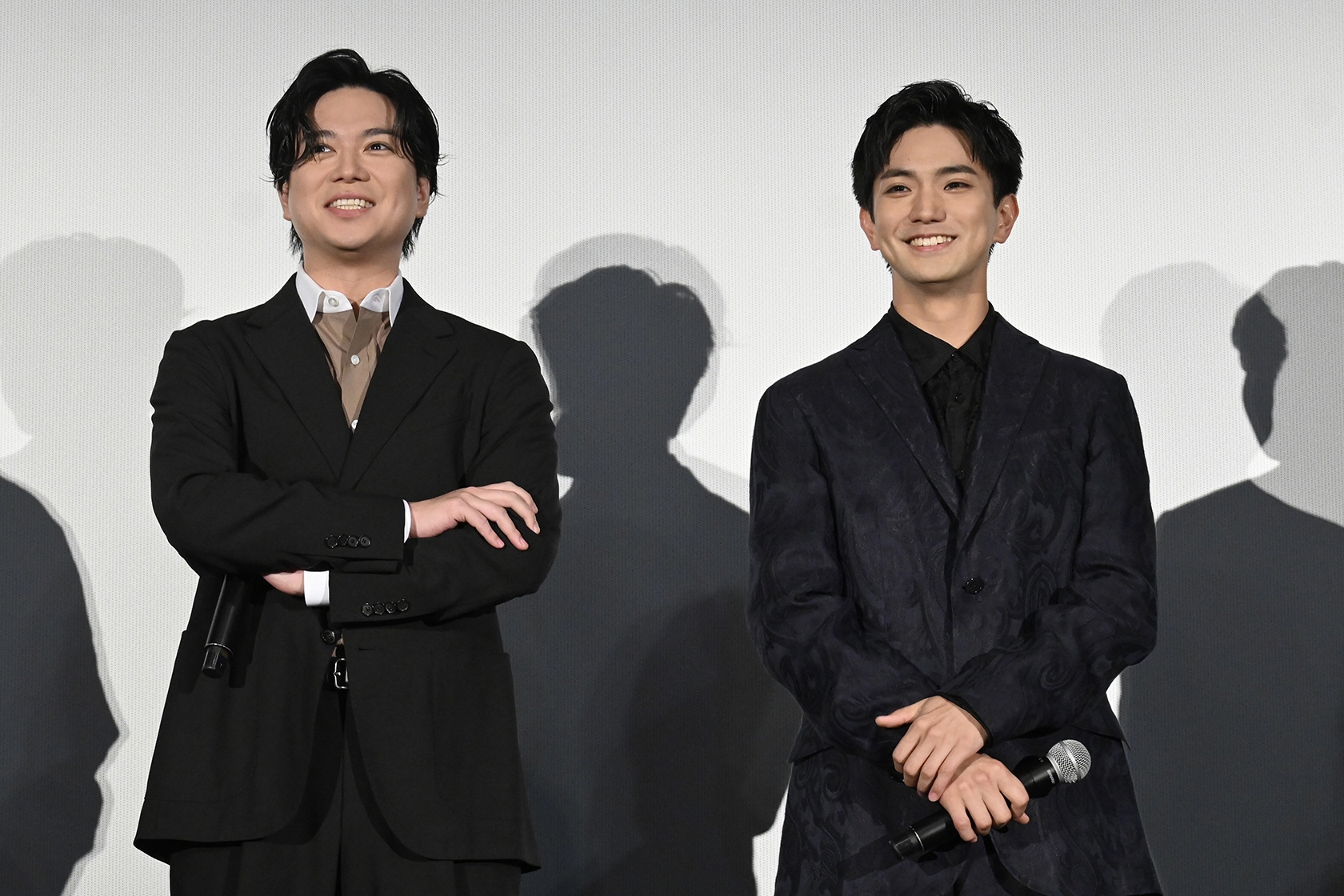 NEWS 加藤シゲアキ&Aぇ!group 正門良規、短編映画「SUNA」での役作り秘話!寝ずに挑んだ正門に加藤も感謝と称賛
