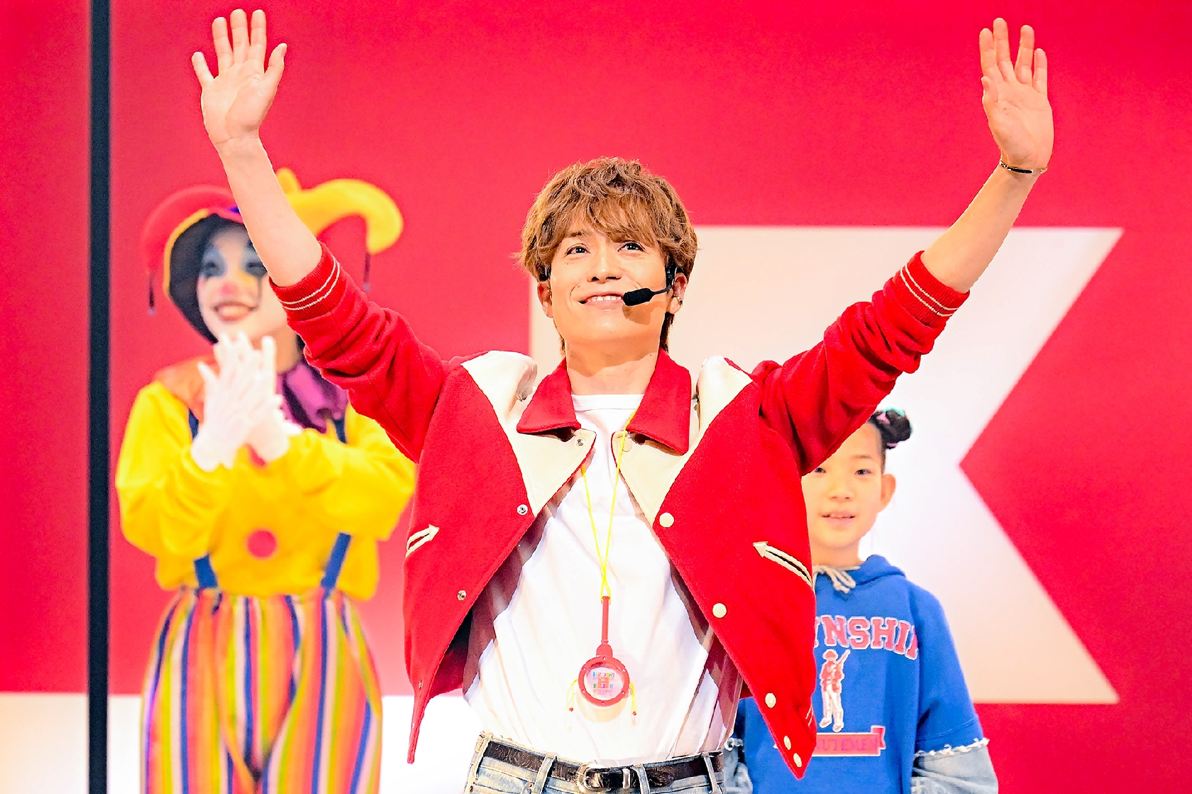 EXILE・TETSUYA、アキレス腱断裂から“復活”!子ども向けユニット「EXILE B HAPPY」大阪公演で元気な姿