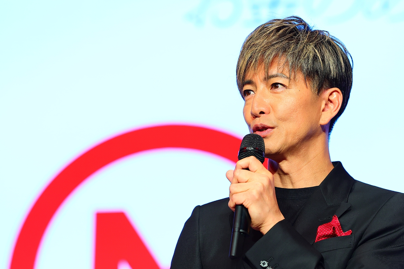 木村拓哉 「自分一人での力ではない。皆さんのおかげ」 三菱UFJ新サービス「エムット」CM発表会で常に前向きな理由明かす