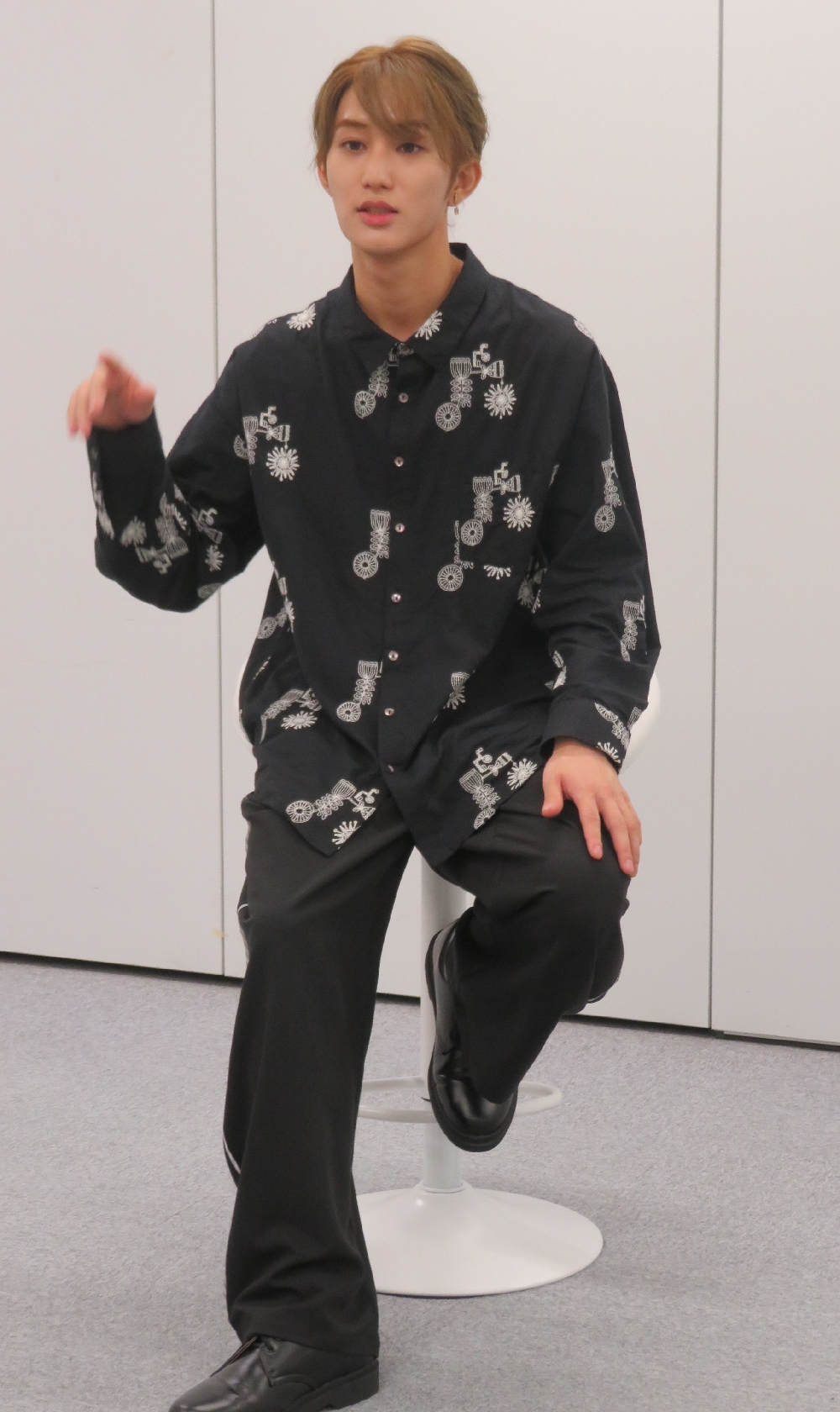B&ZAI 橋本涼、主演のなにわ男子・藤原丈一郎と「お互いアイドルだと忘れている」 撮影現場での感情のぶつけ合いに手応え