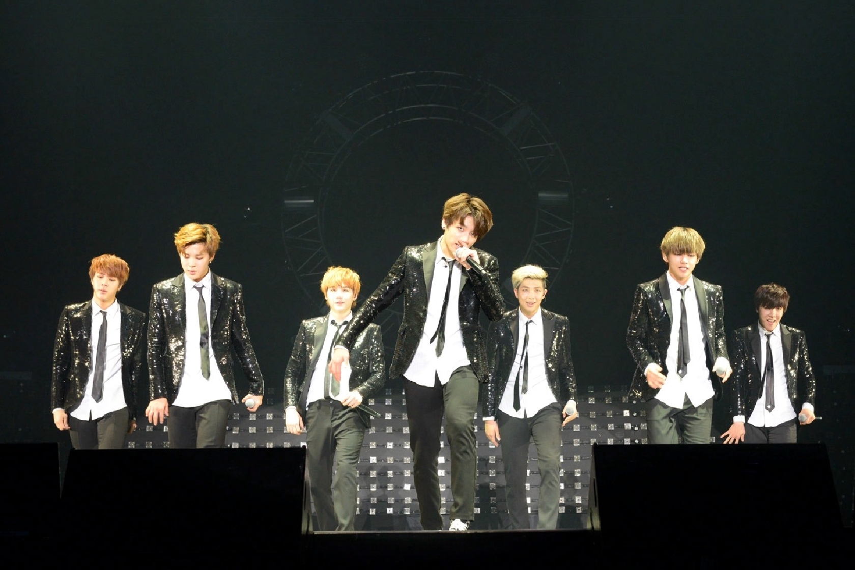 BTS、日本初の単独ツアー映像をNHKが最新リマスター版で放送!デビュー12周年の記念日迎える13日に