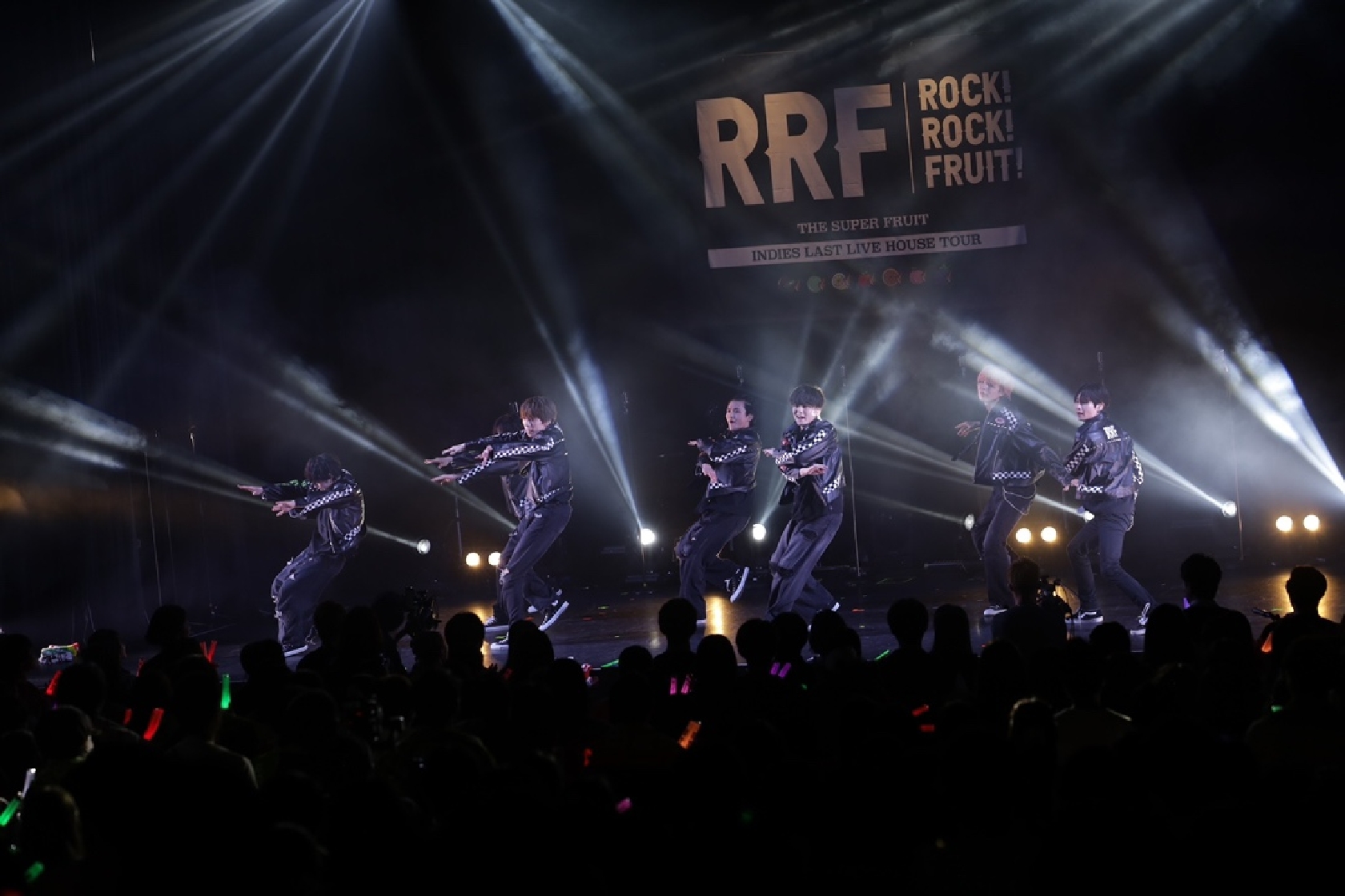 THE SUPER FRUIT インディーズラストとなるライブハウスツアー打ち上げ メジャーデビューにファンも祝福