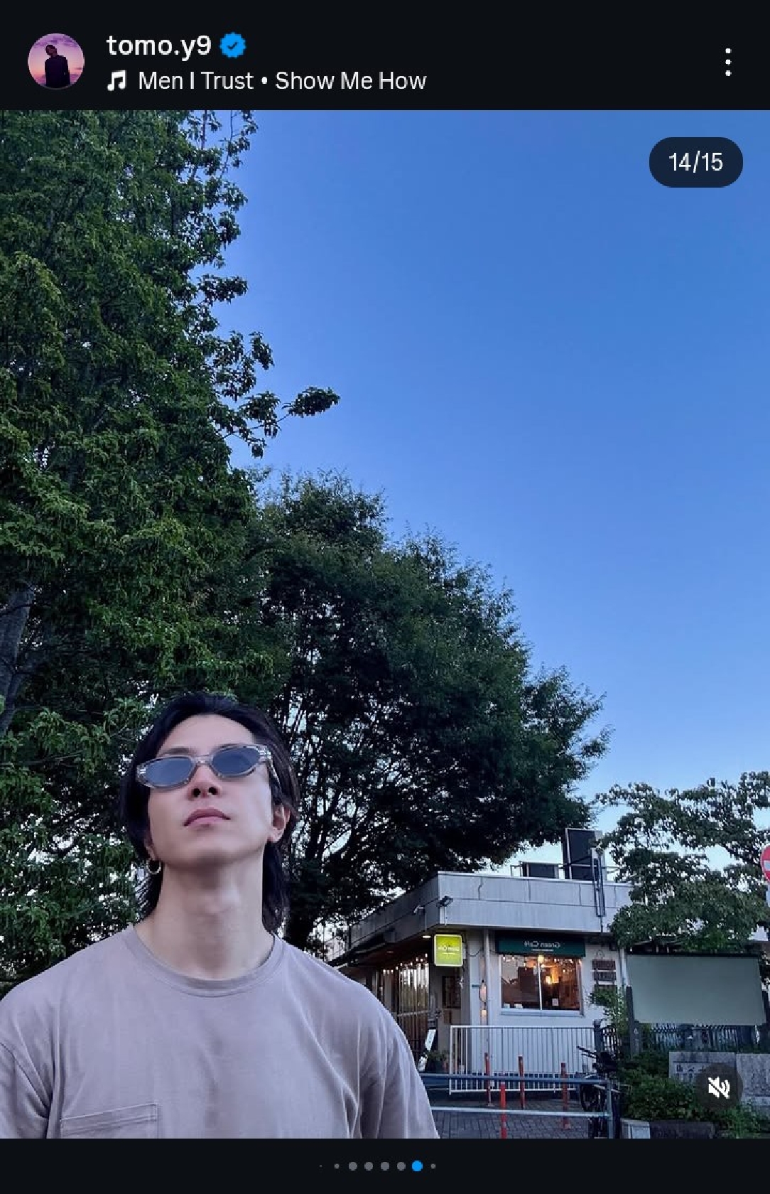 山下智久「Feel the summe」巨大なカットスイカに豪快にがぶっ!3年ぶりの日本の夏をおいしく&まったり満喫