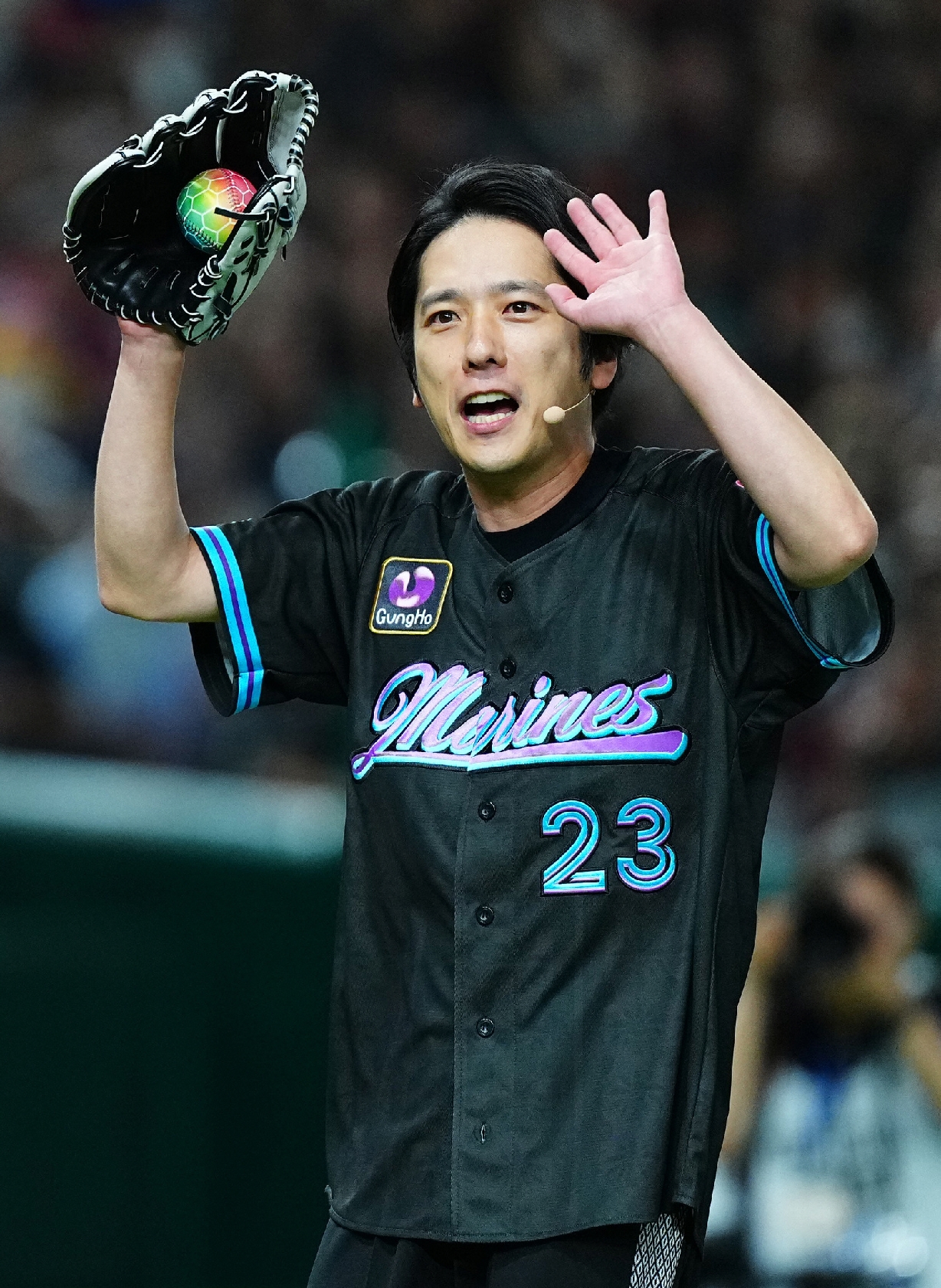 嵐・二宮和也「うちわとペンライトに囲まれて育ってきたので笑」 慣れ親しんだ東京ドームでの大役終え自己採点も「100点です!」