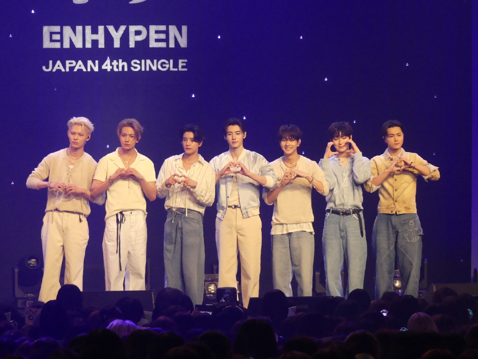 ENHYPEN「こんな“宵―YOI―”日に会えてうれしい」 最新シングル発売記念イベントでファン2200人を魅了!