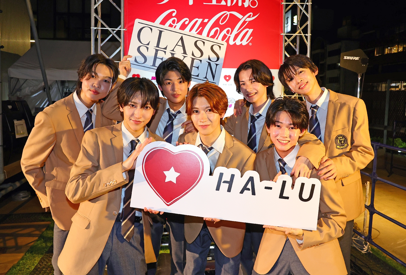 CLASS SEVEN、デビュー後初イベントを初々しく満喫♡  ファンとの距離約2メートルに「近っ!」、いきなり誕生日祝福お願いも