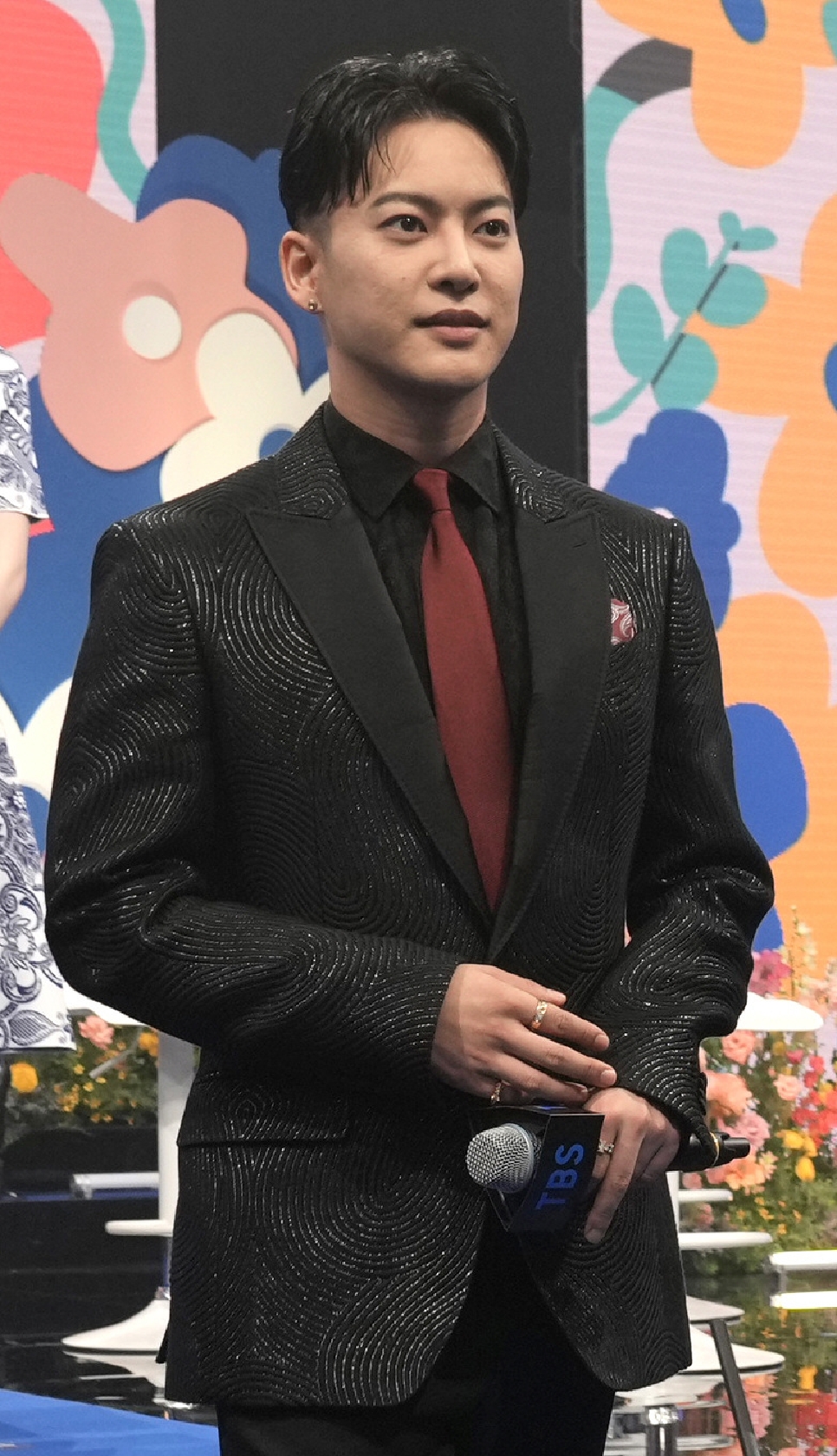 三山凌輝が趣里との結婚を発表 注目集めた直筆サイン「過去一きれい」
