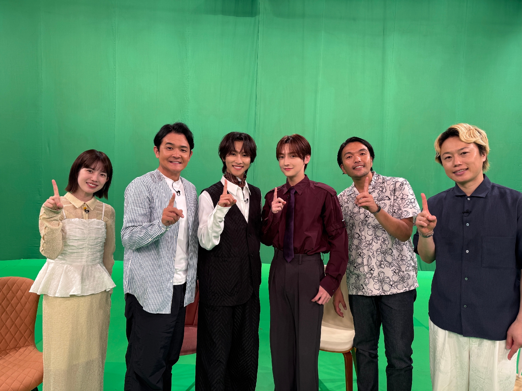 ROIROM 「1泊(わんぱく)家族」にゲスト出演 MC千鳥・ノブら「顔が小さい…」