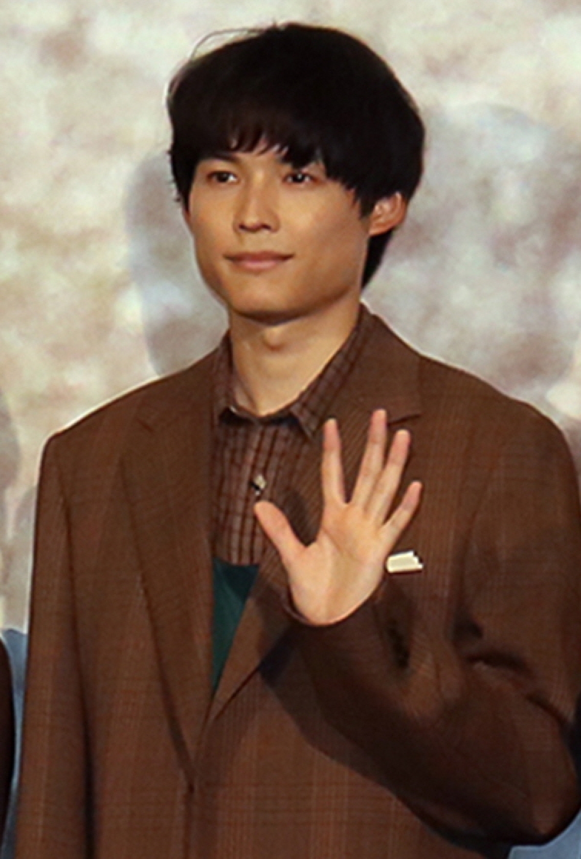 SixTONES 松村北斗「やっと安心して100%の気持ちで一歩進めた気が…」 主演映画「秒速5センチメートル」完成披露で安ど