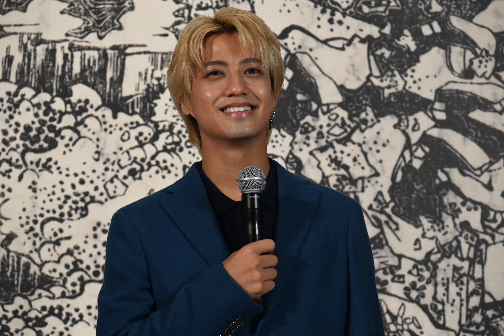King&Prince 髙橋海人「北斎の絵を浴びる感覚でした」展覧会で元気な姿 先月24時間テレビ出演見合わせ
