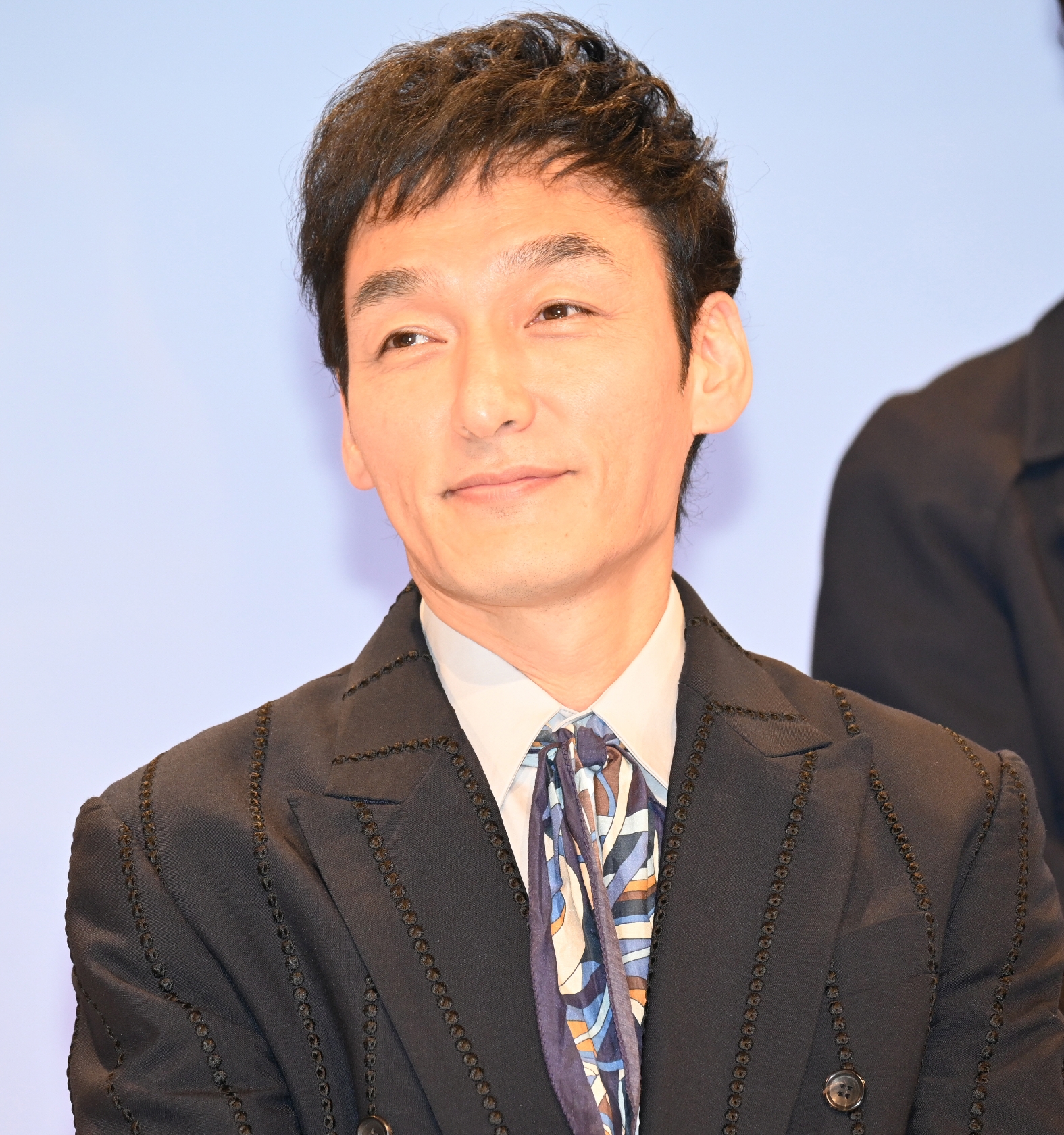 草なぎ剛 フジテレビドラマ「終幕のロンド」制作発表で紳士ぶり絶賛され「うれしいなあ」