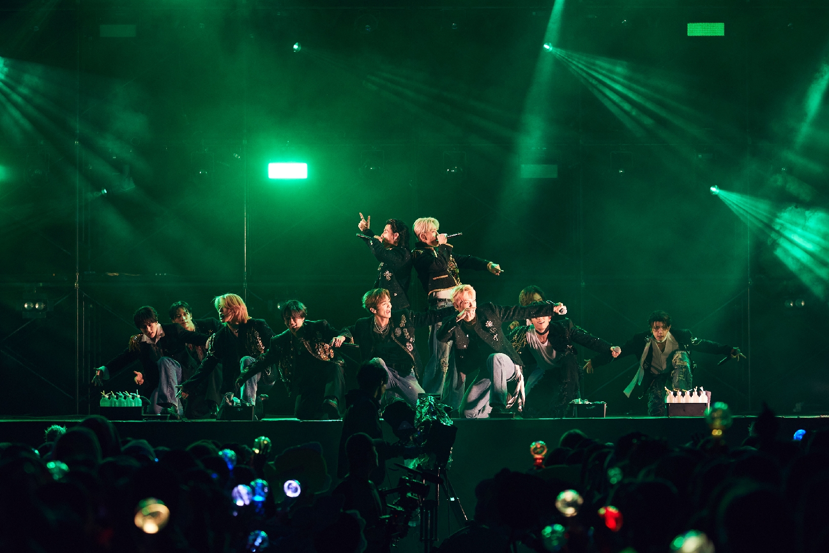 INI 「LIVE AZUMA 2025」に初出演 多彩なパフォーマンスでMINI魅了
