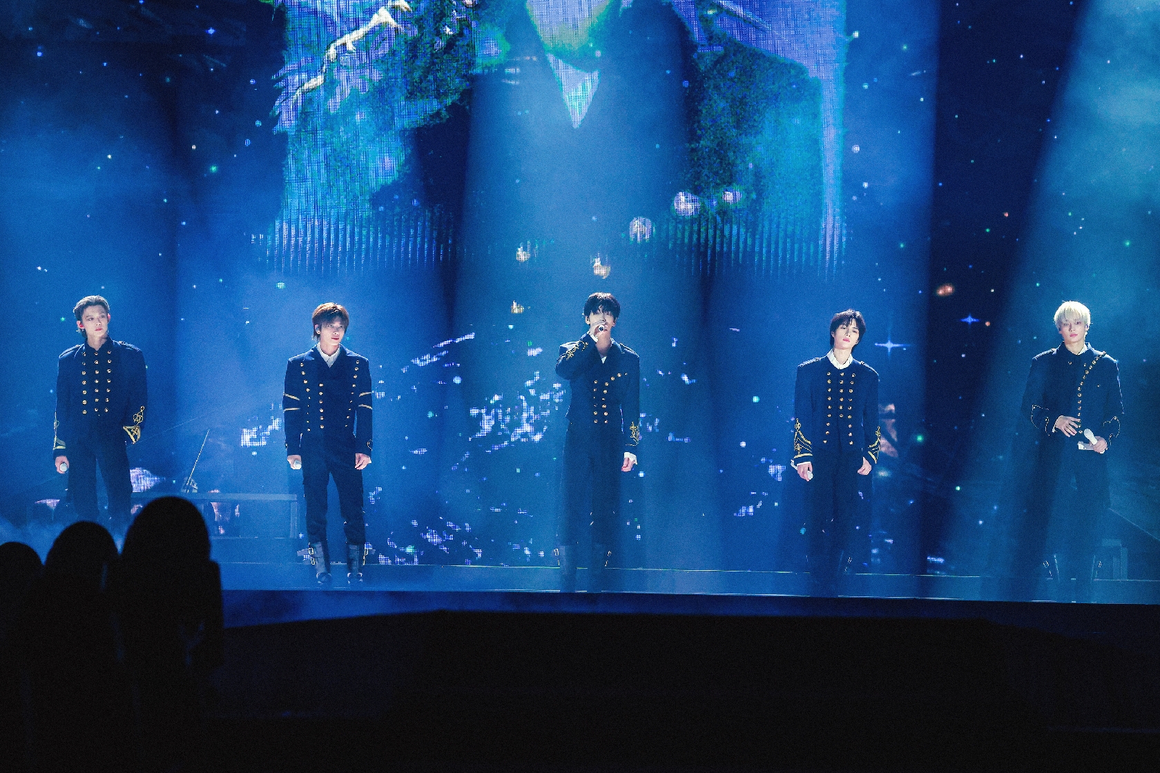 TOMORROW X TOGETHER 5大ドームツアー開幕、5人が個性を輝かせたソロパート