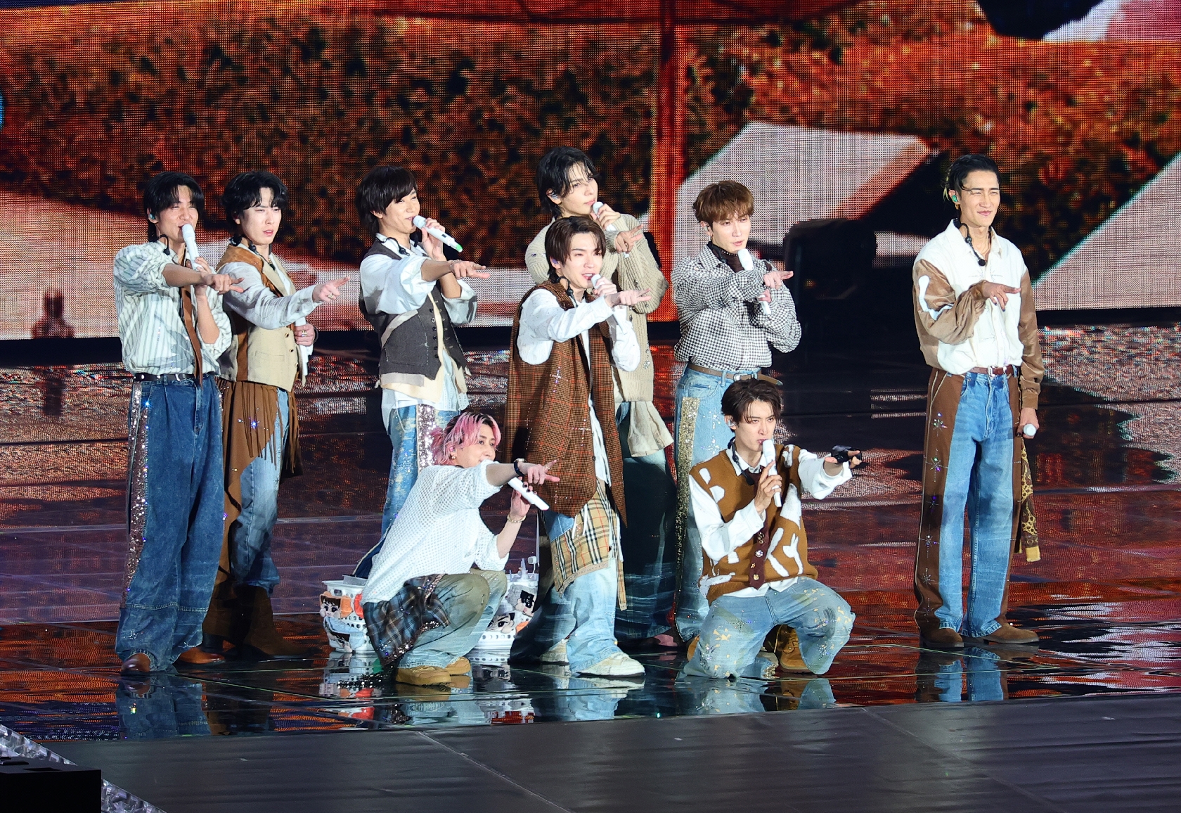 【Snow Manコメント全文②】渡辺「成長できたら」、向井「一つ一つの時間を大切に」、阿部「日本を“カリスマックス化”」