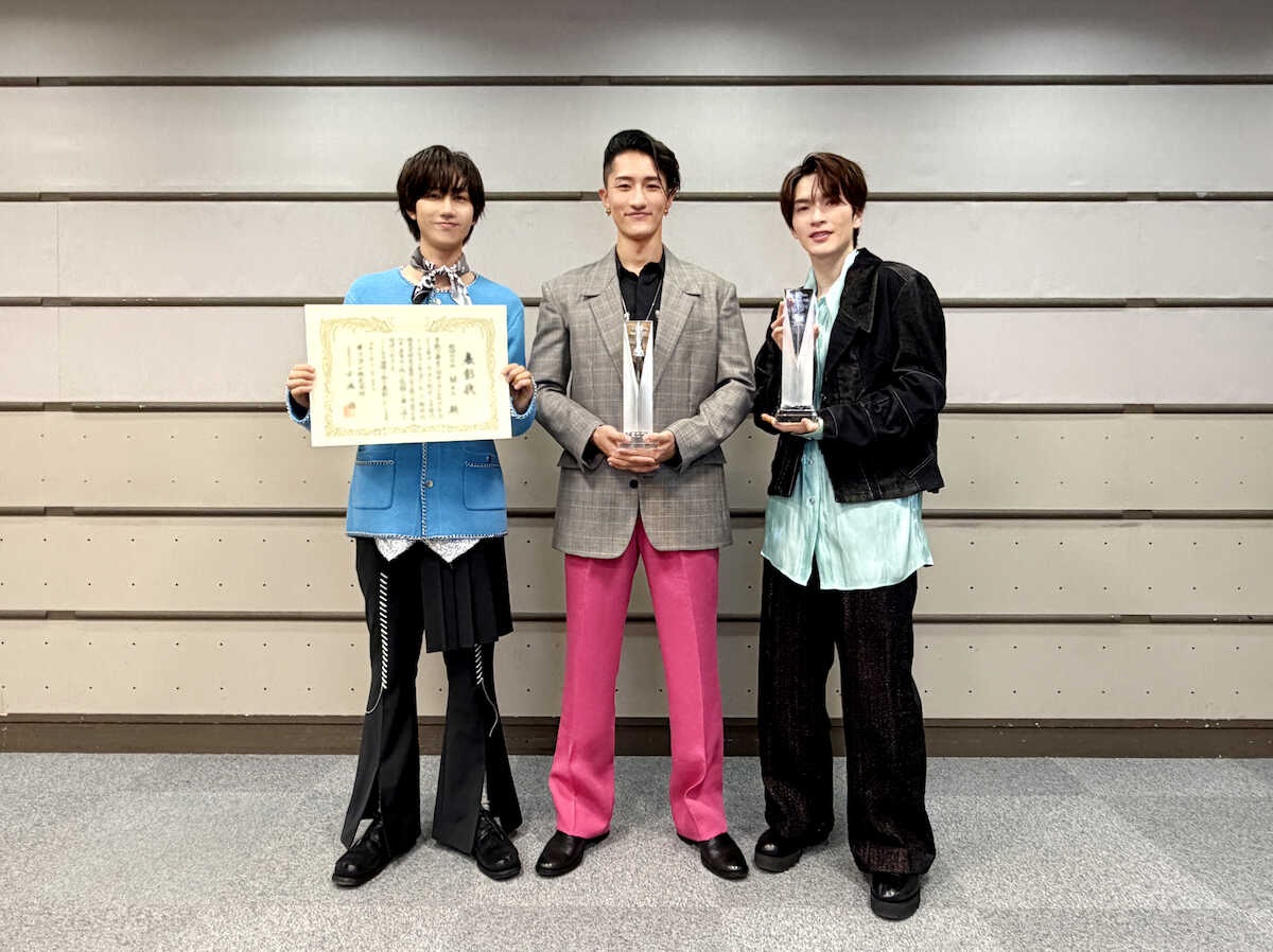 Snow Man、オリコン年間2年連続トップ!深澤辰哉「皆さんに感謝」、岩本照「常にギラギラ」