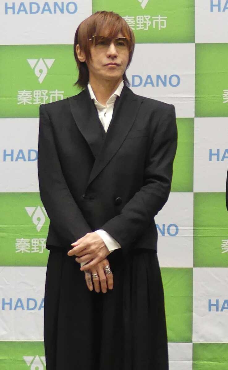 「LUNA SEA」SUGIZOが運転中にバイクと接触事故 23日の公演延期「一日も早い回復お祈り」