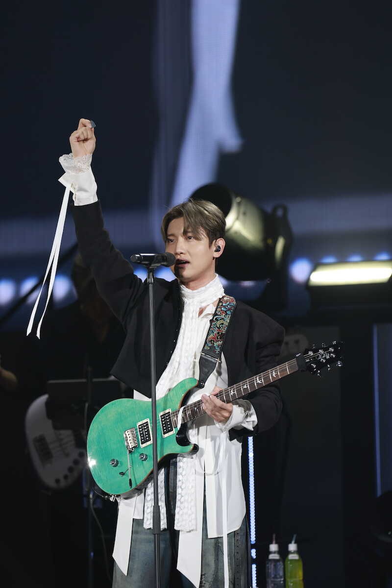 チャンミン、初のソロツアー最終日「フルコースを楽しんでほしい」 J―POPの名曲カバーも披露