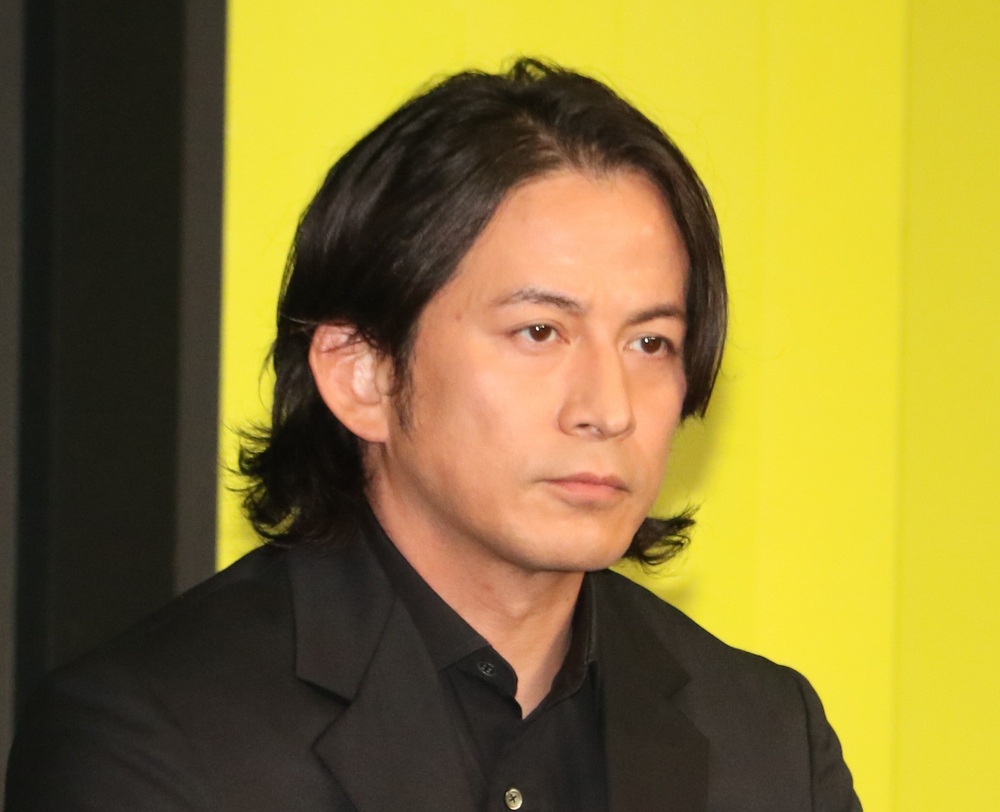 岡田准一、地元大阪愛が爆発!「ひらパー兄さんがメーンで、役者は副業」発言で笑いを誘う