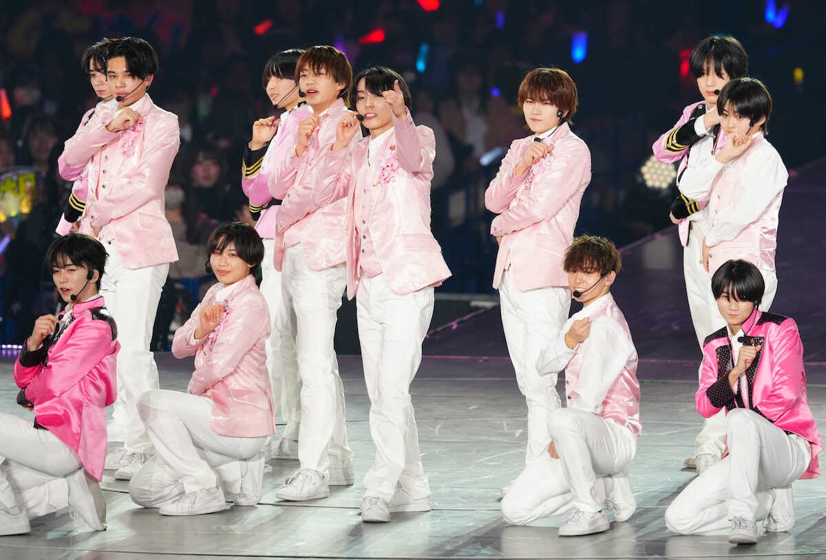 【ジュニア一問一答④】「僕たちという新しい星を見つけて」千井野空翔ら“新星”メンバーがピンクの衣装で躍動!