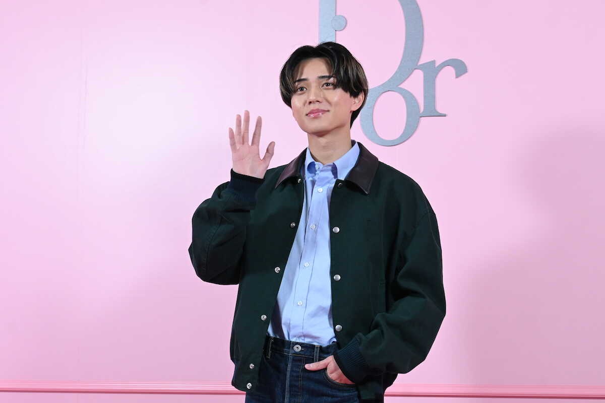 永瀬廉、私生活で夢中なのは「アニメ」!移動中も複数作品を並行視聴する意外なリラックス習慣とは