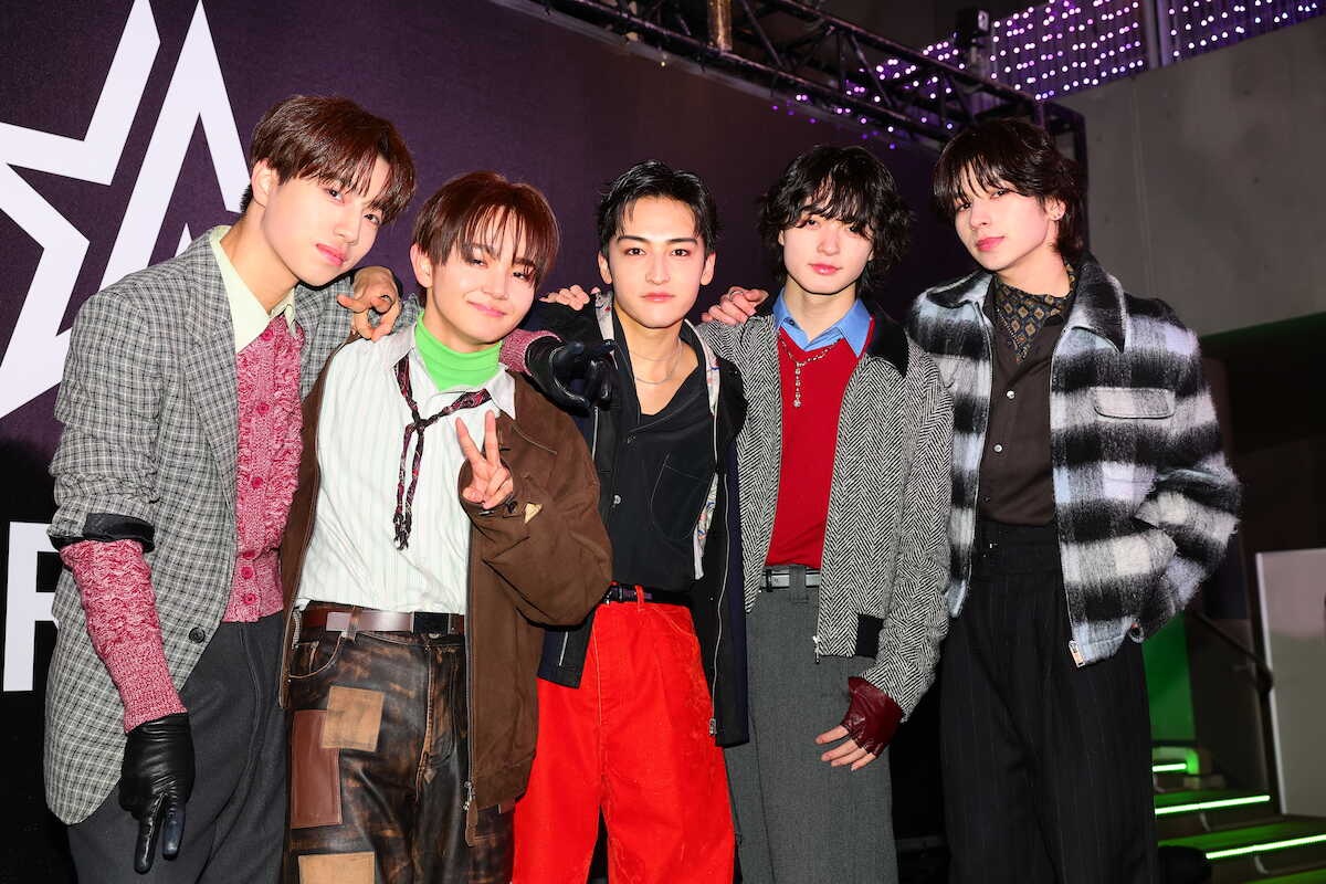 STARGLOWが鮮烈デビュー!台場に5000人集結、寒風吹き飛ばす圧巻パフォーマンス