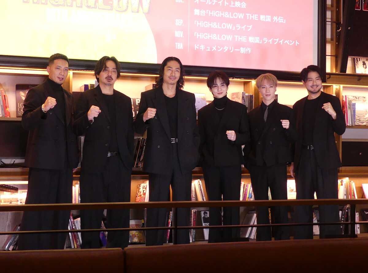 AKIRA、後輩・吉野北人は「キラキラしてる」 「HiGH&LOW」10周年ラインアップ発表
