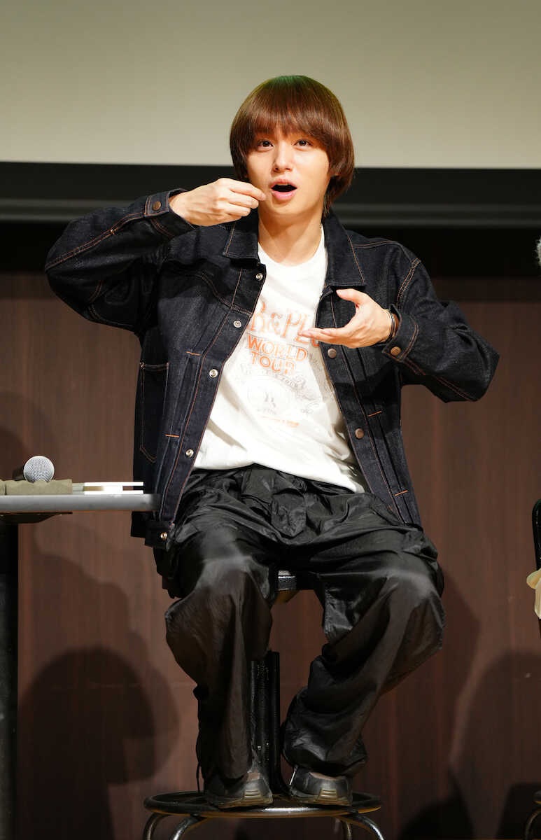 伊野尾慧、ポーズ不一致に「お弁当でしょ!」松本穂香&ジュニア黒田光輝へ鋭いツッコミ