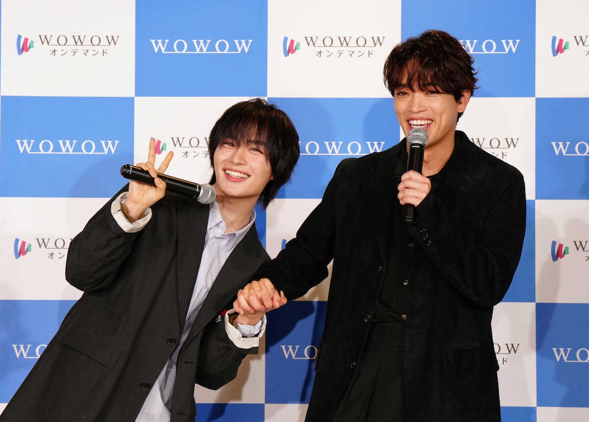 大西流星、人生のテーマは「全力でのんき」と告白 原嘉孝とは“恋人つなぎ”で密着!