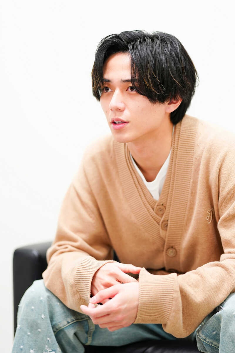 <永瀬廉インタビュー>インタビューに答える永瀬廉(撮影・藤山 由理)