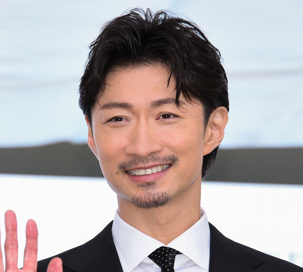 EXILE・MAKIDAI、ライブ中に激怒 自身のTシャツだけレディースSサイズ「ピッチピチで」