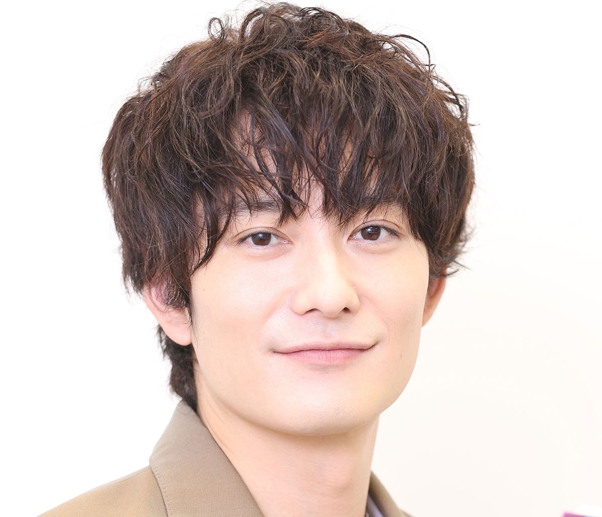 岡田将生、Snow Man渡辺&宮舘と同じ高校出身だった!意外な共通点に「それ凄いっすよね」と3人で爆笑