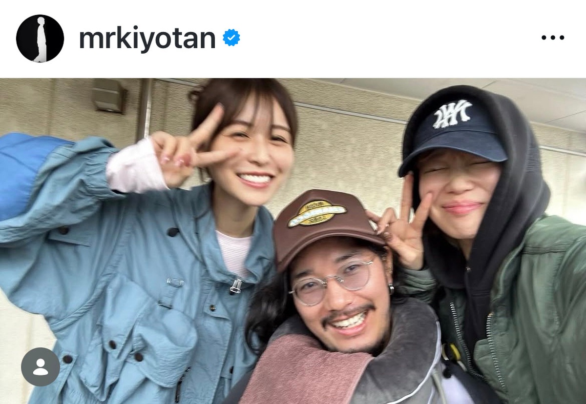 脳内出血で療養中の清原翔、「仲良い」人気女優らとの笑顔ショットに反響「めっちゃいい笑顔」