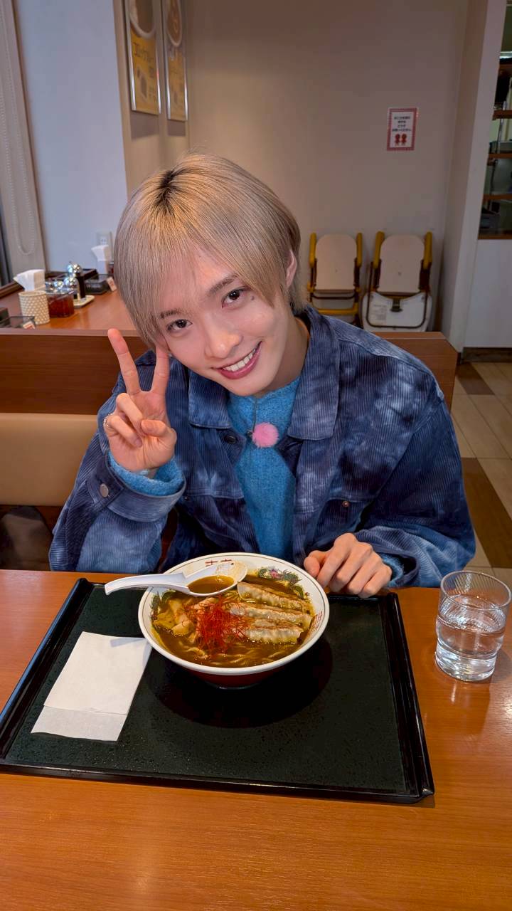 【IMP.通信】佐藤新が北海道の「ローカルグルメ」に衝撃!ちくわパンとぎょうざカレーの意外な組み合わせを絶賛