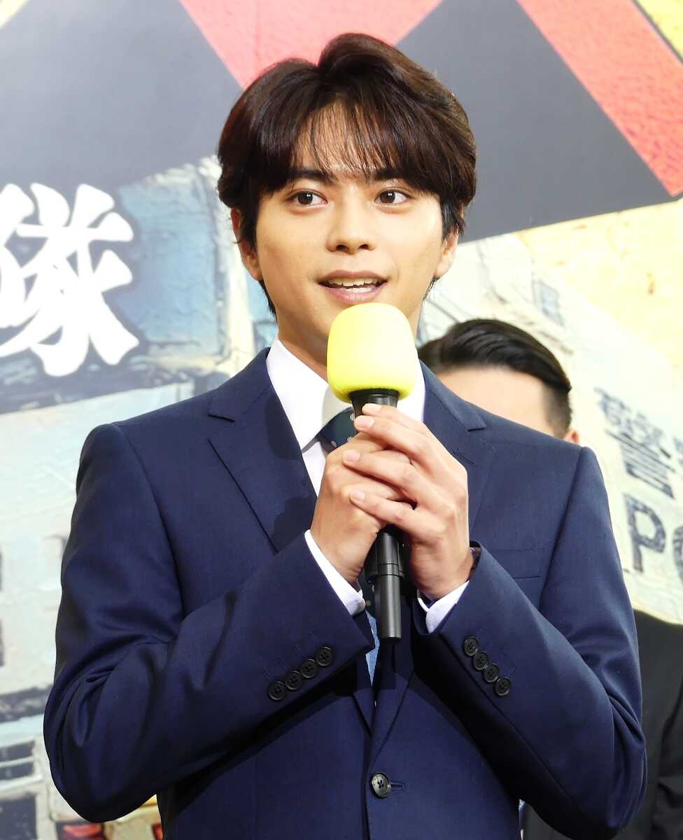 佐藤勝利、勇気を出して「イノッチ」呼び! 事務所の先輩・井ノ原快彦に恐縮まじりの“あだ名”解禁