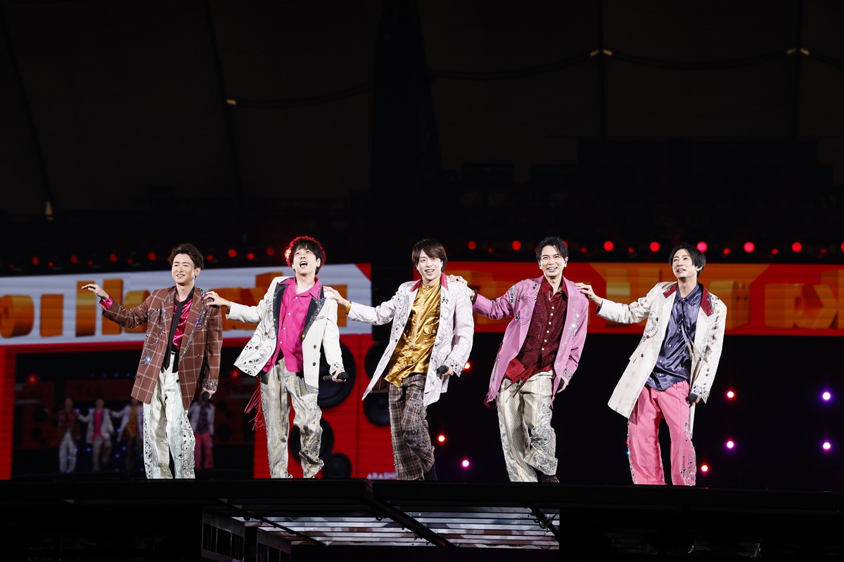 嵐、26年半の歴史に幕 前人未到のスーパーグループ、最後に見せた絆 大野は「引退せず」芸能活動継続へ