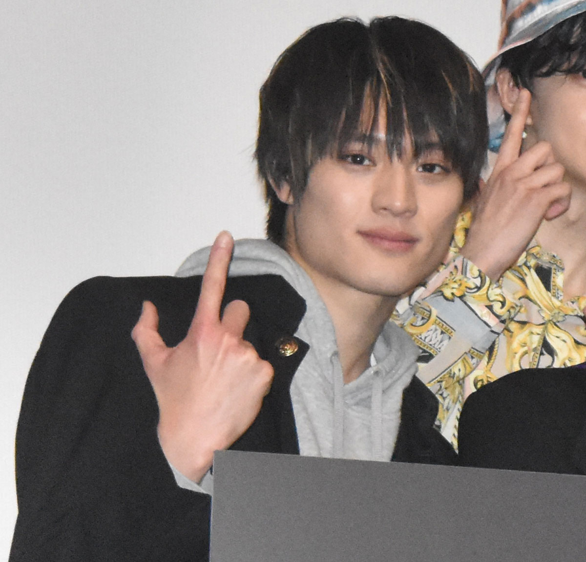 元ワンエン上村謙信、活動再開へ 公式Xとファンクラブの開設を発表 香港でのわいせつ行為で有罪判決